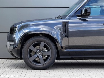 Land Rover Defender IV (L663) Hard Top 90 3.0D R6 250KM 2024 Land Rover Defender Land Rover Defender 3.0 Diesel 250KM, zdjęcie 3