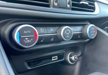 Alfa Romeo Giulia II Sedan Facelifting 2.0 Turbo 200KM 2022 Alfa Romeo Giulia 2.0TURBO *DesignSPORT*Pamięć *SalonPL*SerwisASO *FV23%, zdjęcie 31