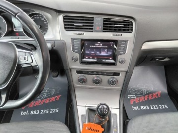 Volkswagen Golf VII Variant 1.6 TDI CR DPF BlueMotion Technology 105KM 2014 Volkswagen Golf Salon Polska Bezwypadek Klimatyzacja 2x PDC Alu 1.6 Diesel, zdjęcie 18