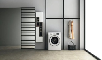 Отдельностоящая стиральная машина с сушкой Whirlpool FFWDB976258SVEE