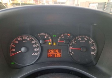 Fiat Punto II Hatchback 1.3 16V Multijet 70KM 2005 Fiat Punto 1.3 JTD 70KM Zarejestrowany,Jezdny,Nowy Akumulator 1.2 Diesel, zdjęcie 14