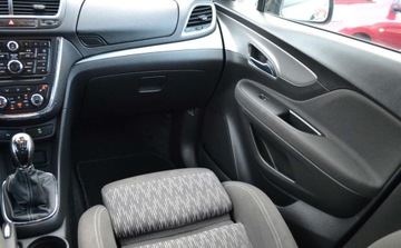 Opel Mokka I SUV 1.7 CDTI ECOTEC 130KM 2014 Opel Mokka BEZWYPADKOWE - Bogate wyposazenie - Bez korozji - dobrze utrzym, zdjęcie 30
