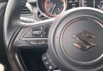 Suzuki Swift VI Hatchback Facelifting 1.2 DualJet SHVS 83KM 2021 Suzuki Swift 1.2 Dualjet SHVS Premium CVT 1.2 Benzyna 83KM, zdjęcie 22