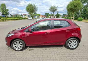 Mazda 2 II Hatchback 3d Facelifting 1.3 MZR 75KM 2011 Mazda 2 Zarejestrowany - ubezpieczony - 1,3 - 75 KM 1.3 Benzyna 75KM, zdjęcie 10