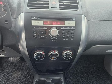 Suzuki SX4 I Hatchback 1.6 i 16V VVT 107KM 2008 Suzuki SX4 1,6 automat, zdjęcie 11