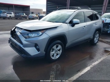 Toyota 2020 Toyota RAV4 2020r., XLE, od ubezpieczalni 2.5 Benzyna 203KM, zdjęcie 2