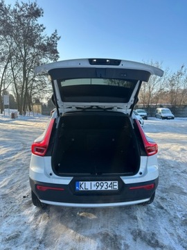 Volvo XC40 2024 Volvo XC 40 Plus 2024 ZarejestrowaneGotowe do jazdy 2.0 Benzyna 247KM, zdjęcie 3