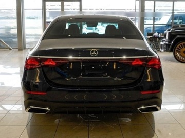 Mercedes Klasa E W214 Sedan 2.0 220d 197KM 2025 E Klasa 220 d 4-Matic AMG 2.0 (197KM) 2025, zdjęcie 2