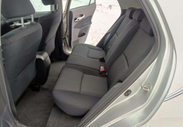 Toyota Auris I Hatchback 1.4 i 16V VVT-i 97KM 2007 Toyota Auris Toyota Auris 1.4 VVT-i 1.4 Benzyna 97KM, zdjęcie 27