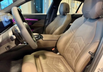 BMW Seria 5 G90-91 Sedan 2.0 20i 208KM 2025 BMW Seria 5 BMW 520i Sedan dostepne od reki 2.0 Hybryda 208KM, zdjęcie 10