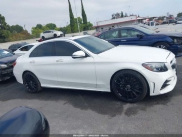 Mercedes Klasa C W205 2019 Mercedes-Benz Klasa C 2019 MERCEDES-BENZ C 300 2.0 Benzyna 255KM, zdjęcie 7