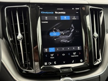 Volvo XC60 II Crossover Plug-In Facelifting 2.0 T6 350KM 2023 Volvo XC 60 T6 Plug-In Hybrid | AWD | Core | FV23%, zdjęcie 13