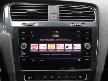 Volkswagen Golf VII Variant Facelifting 1.6 TDI-CR DPF BMT 115KM 2017 VW Golf 1.6 TDI, Navi, Klima, Klimatronic, zdjęcie 11