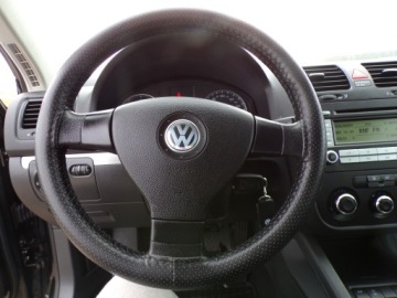 Volkswagen Jetta V 1.6 FSI 115KM 2006 VOLKSWAGEN JETTA 1.6 BENZ ZAMIANA Z NIEMIEC, zdjęcie 17