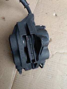 Суппорт передний левый правый Yamaha yzf 1000 Thunderace