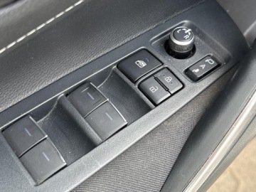 Toyota Corolla XII TS Kombi 2.0 Hybrid Dynamic Force 184KM 2021 Toyota Corolla 2.0 Hybrid Comfort Seria E21 (2019-, zdjęcie 16