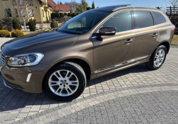 Volvo XC60 I SUV Facelifting 2.0 D4 DRIVE-E 181KM 2015 Volvo XC 60 2.0D4 181PK Automat Skory Xenon Panorama Serwis Zadbane POLECAM, zdjęcie 10
