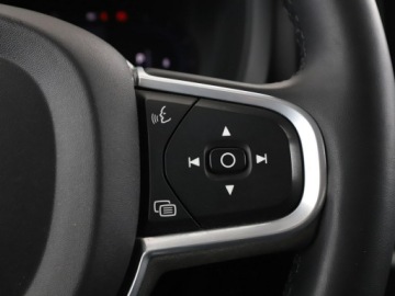 Volvo XC60 II 2021 Volvo XC 60 FV23% B4 (mHEV) automat skóra navi, zdjęcie 28