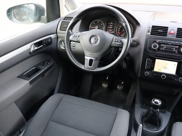 Volkswagen Touran II 1.6 TDI 105KM 2011 VW Touran 1.6 TDI, Navi, Klima, Klimatronic, zdjęcie 6