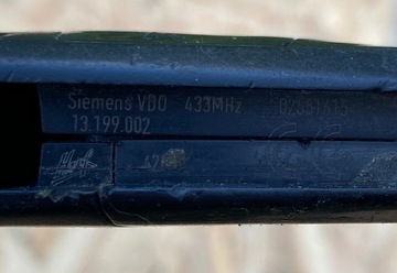 KLÍČEK OVLÁDAČ OPEL COMBO C MERIVA A 13199002 433MH