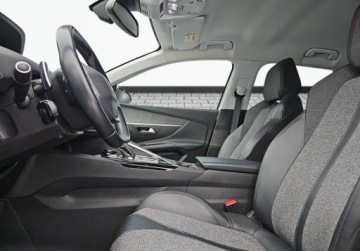 Peugeot 3008 II Crossover 1.2 PureTech 130KM 2019 Peugeot 3008 1.2 Benzyna 130KM, zdjęcie 25