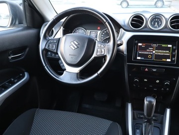 Suzuki Vitara III SUV 1.6 VVT 120KM 2016 Suzuki Vitara 1.6 VVT, Salon Polska, Serwis ASO, zdjęcie 6