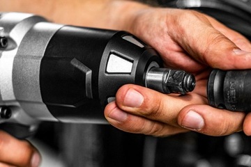 УДАРНЫЙ КЛЮЧ 950 Нм 1020 Вт 1/2