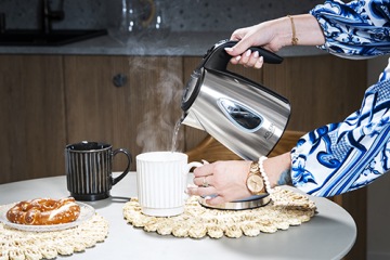 Маленький чайник STEEL INOX с подсветкой LED Плоский Нижний ФИЛЬТР Поворотное Основание 1L