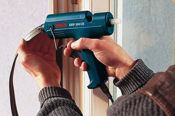 Клей-расплав BOSCH Серый 11мм 500г для ПКП ГКП