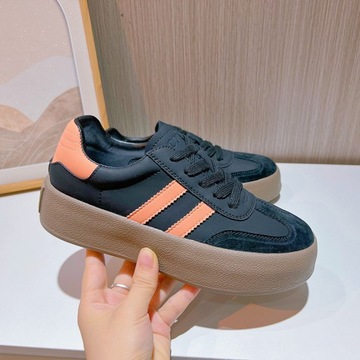 Nowe damskie buty sportowe na platformie Białe buty Retro Casual Shoes