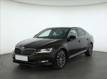 Skoda Superb III Liftback 2.0 TDI 190KM 2017 Skoda Superb 2.0 TDI, Salon Polska, 187 KM, zdjęcie 1