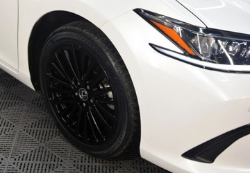 Lexus ES VII (XV70) Sedan Facelifting 300h 218KM 2023 Lexus ES Zarejestrowany _ Lexus 300H 2.5 Hybryda 218KM, zdjęcie 6