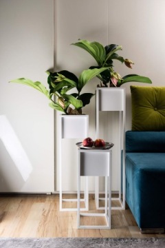 Металлическая подставка для цветов 70 см белая коробка LOFT