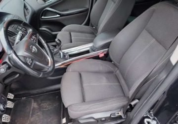 Opel Zafira C Tourer 2.0 CDTI ECOTEC 165KM 2013 Opel Zafira Opel Zafira C Bogate wyposazenie 2.0 Diesel 165KM, zdjęcie 9