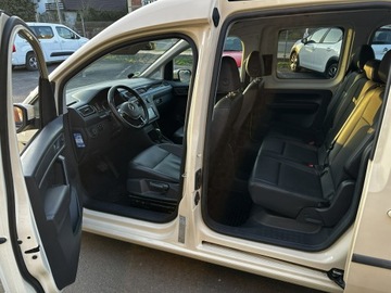 Volkswagen Caddy IV Kombi Maxi 2.0 TDI SCR BlueMotion Technology 102KM 2020 Volkswagen Caddy niepełnosprawnych rampa inwalida, zdjęcie 15