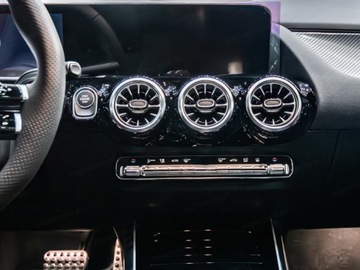 Mercedes GLA II Off-roader Facelifting 1.3 200 163KM 2025 MERCEDES-BENZ GLA 200 AMG Line Suv 1.3 (163KM) 2025, zdjęcie 6