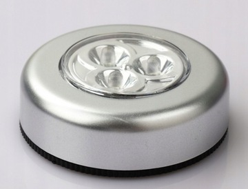 САМОКЛЕЯЩАЯСЯ СВЕТОДИОДНАЯ ЛАМПА НА АККУМУЛЯТОРЕ