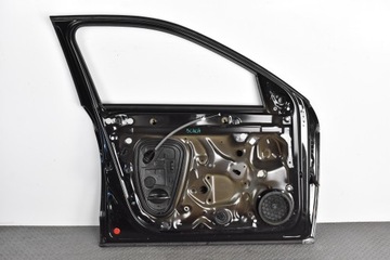 DVEŘE LEVÝ PŘEDNÍ 657831051 SKODA SCALA LAK LF9R 2020