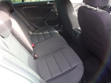 Volkswagen Golf VI Variant 1.6 TDI-CR DPF BlueMotion 105KM 2010 Volkswagen Golf Automat Bluemotion, zdjęcie 8