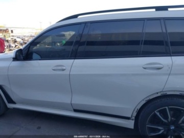 BMW X7 2022 BMW X7 XDrive40i 2022, 3.0L R6 335KM, auto odpala i jezdzi, od ubezpieczal, zdjęcie 7