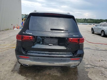 Mercedes GLB 2021 Mercedes-Benz GLB 250 4Matic 2021 2.0l 2.0 Benzyna 221KM, zdjęcie 2