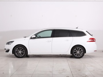 Peugeot 308 II SW 1.2 PureTech 130KM 2015 Peugeot 308 1.2 PureTech, Automat, Navi, Klima, zdjęcie 2