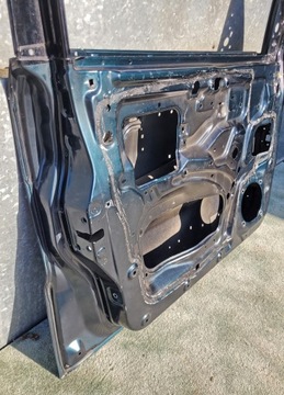 DVEŘE LEVÉ PŘEDNÍ MITSUBISHI PAJERO 4 IV 2006-21