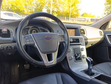Volvo V60 II  2018 VOLVO V60 Facelifting 2.0 T3 DRIVE-E 152KM, Manual, 2x Klucz, zdjęcie 5
