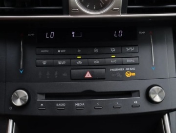 Lexus IS III Sedan 200t 245KM 2016 Lexus IS 200t, Salon Polska, Serwis ASO, Automat, zdjęcie 12