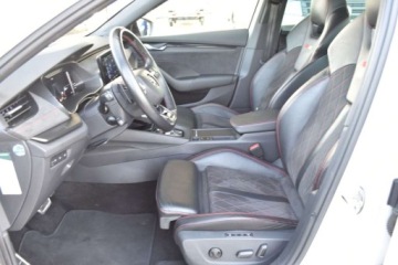 Skoda Octavia IV RS Kombi 2.0 TDI SCR 200KM 2022 Skoda Octavia RS Combi 200KM TDI DSG Hak Virtual LED Matrix WEBASTO VAT23, zdjęcie 30