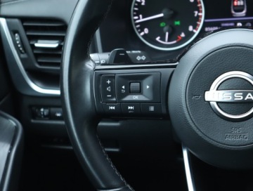 Nissan Qashqai III Crossover 1.3 DIG-T MHEV 158KM 2023 Nissan Qashqai 1.3 DIG-T MHEV, Salon Polska, zdjęcie 19