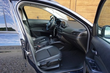 Fiat Tipo II Station Wagon 1.4 T-Jet 120KM 2018 FIAT TIPO S-DESIGN XENON, RADAR, NAVIGACJA, 1.4 T-JET 120KM 1-REJESTR. 2019, zdjęcie 37