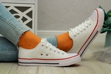 БЕЛЫЕ СПОРТИВНЫЕ КРОССОВКИ, КЛАССИЧЕСКИЕ ЖЕНСКИЕ ТЕННИСНЫЕ КРОССОВКИ