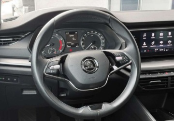 Skoda Octavia IV Liftback 1.5 TSI EVO 150KM 2022 Skoda Octavia Reflektory LED Kamera Keyless Lane Assist Salon PL FVAT, zdjęcie 26